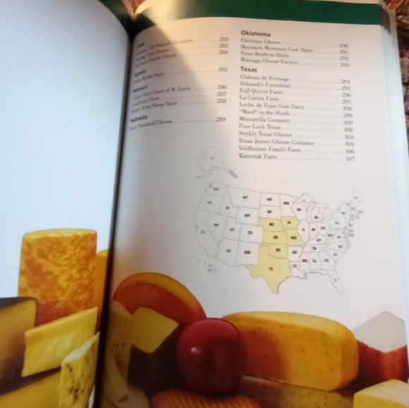 Atlas of American Artisan Cheese. Book - Picture 7 of 9
